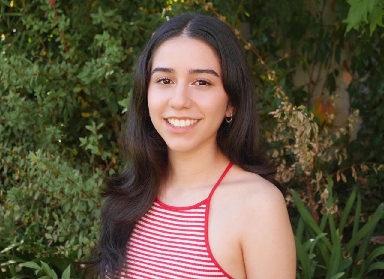 Carla Fernández - Compradora de Facebook